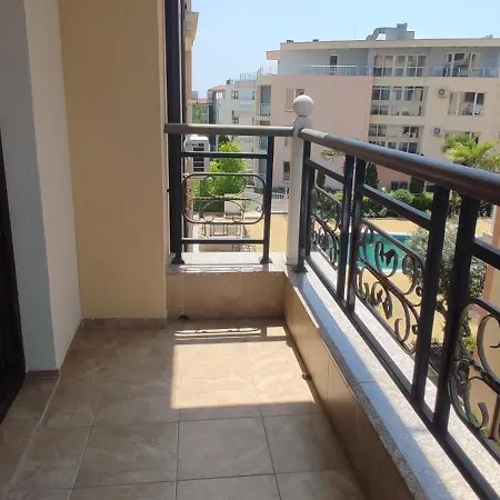 Appartement Dom-el Real In Raduga Complex