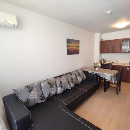 Appartement Dom-el Real In Raduga Complex