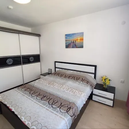 Dom-el Real In Raduga Complex Appartement Sveti Vlas