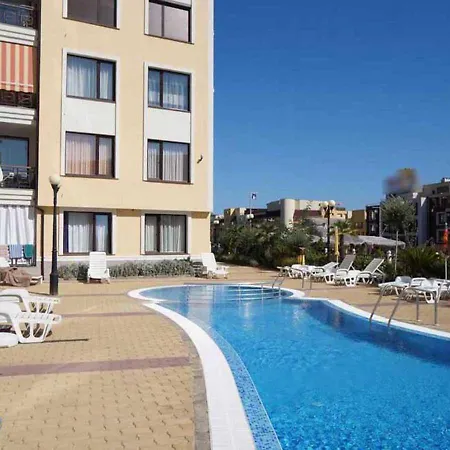 Dom-el Real In Raduga Complex Apartmán